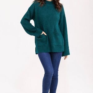 Women’s Long Sleeve Cable Knit Sweater with Pockets